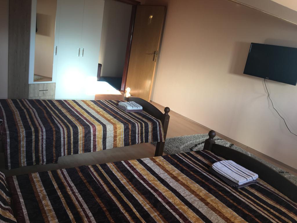 Mell Apartments モスタル エクステリア 写真