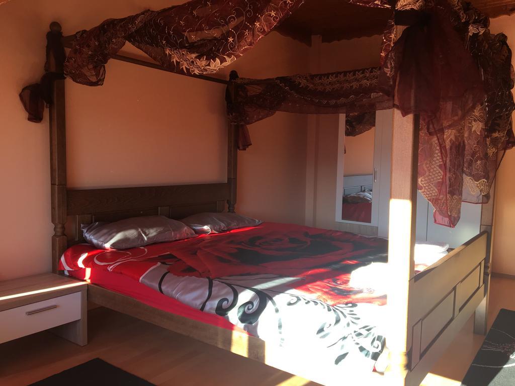 Mell Apartments モスタル エクステリア 写真