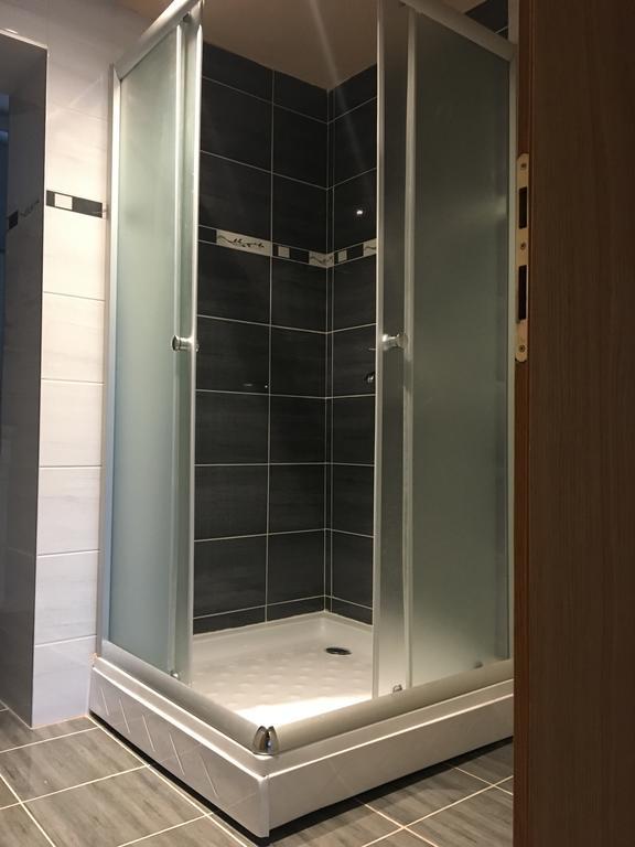 Mell Apartments モスタル エクステリア 写真
